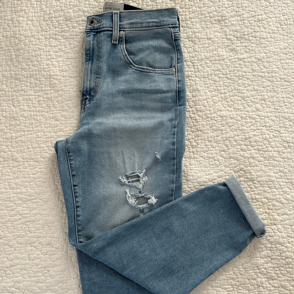 Levi’s Mom Jeans